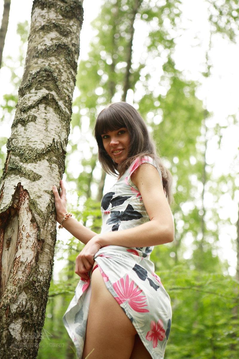 16P Presenting new model Jessika in "Prank"