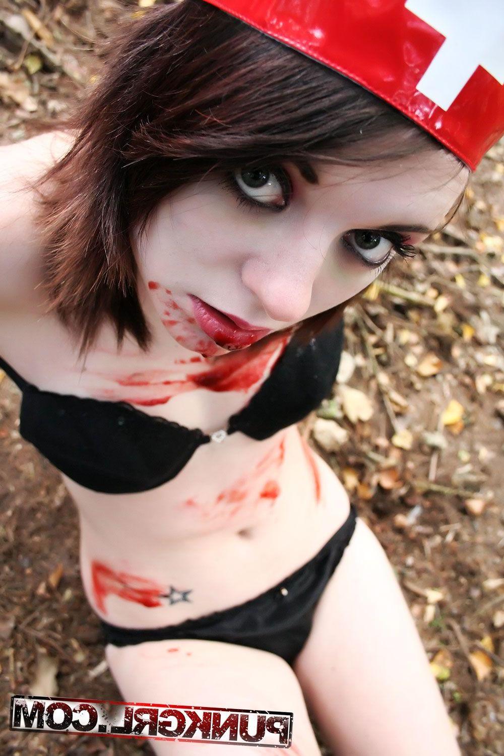 20P Pictures of Dizee giving you a sexy and scary nurse fantasy
