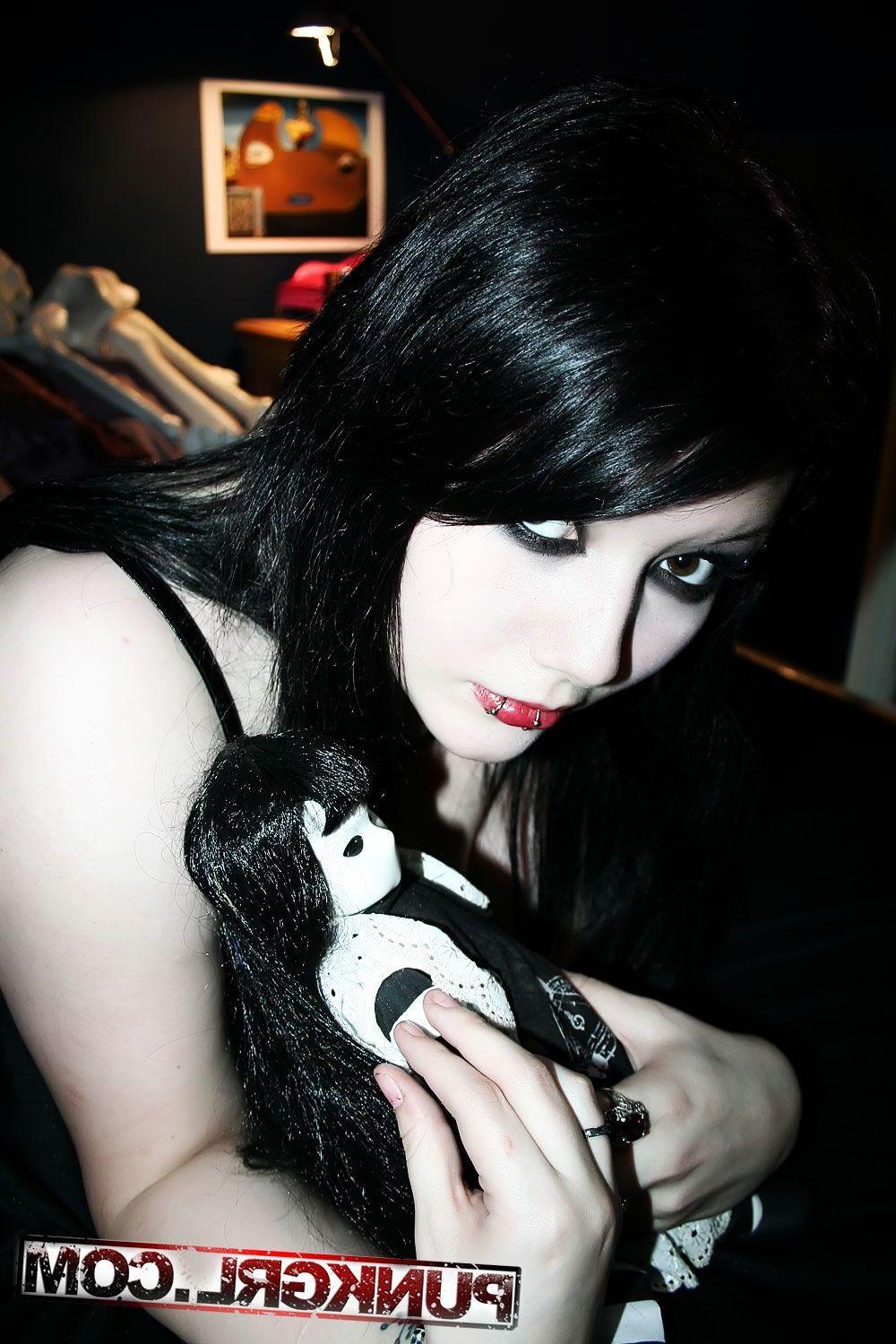 20P Pictures of goth punk Spook giving you a gothic tease