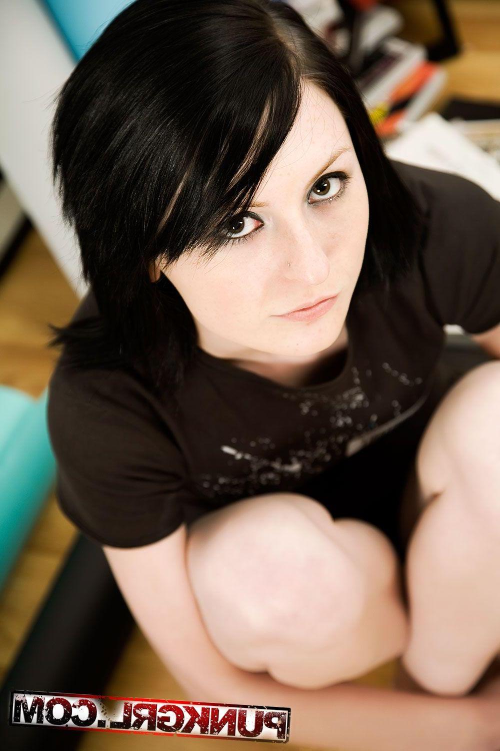 20P Pictures of hot teen Izzy giving you a strip tease