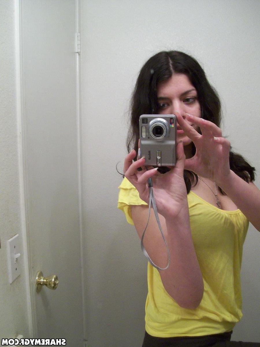20P Hot brunette college coed takes selfies of her body in the bathroom