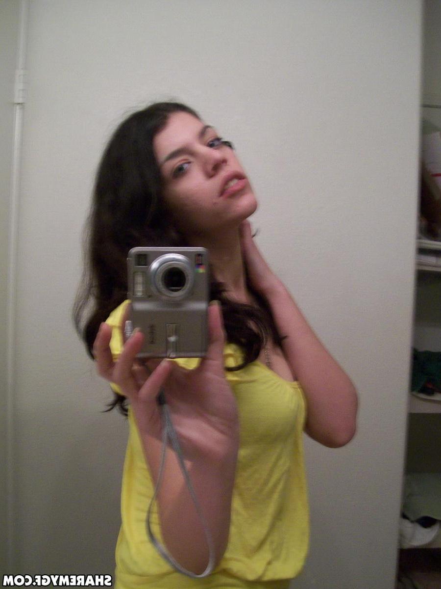 20P Hot brunette college coed takes selfies of her body in the bathroom
