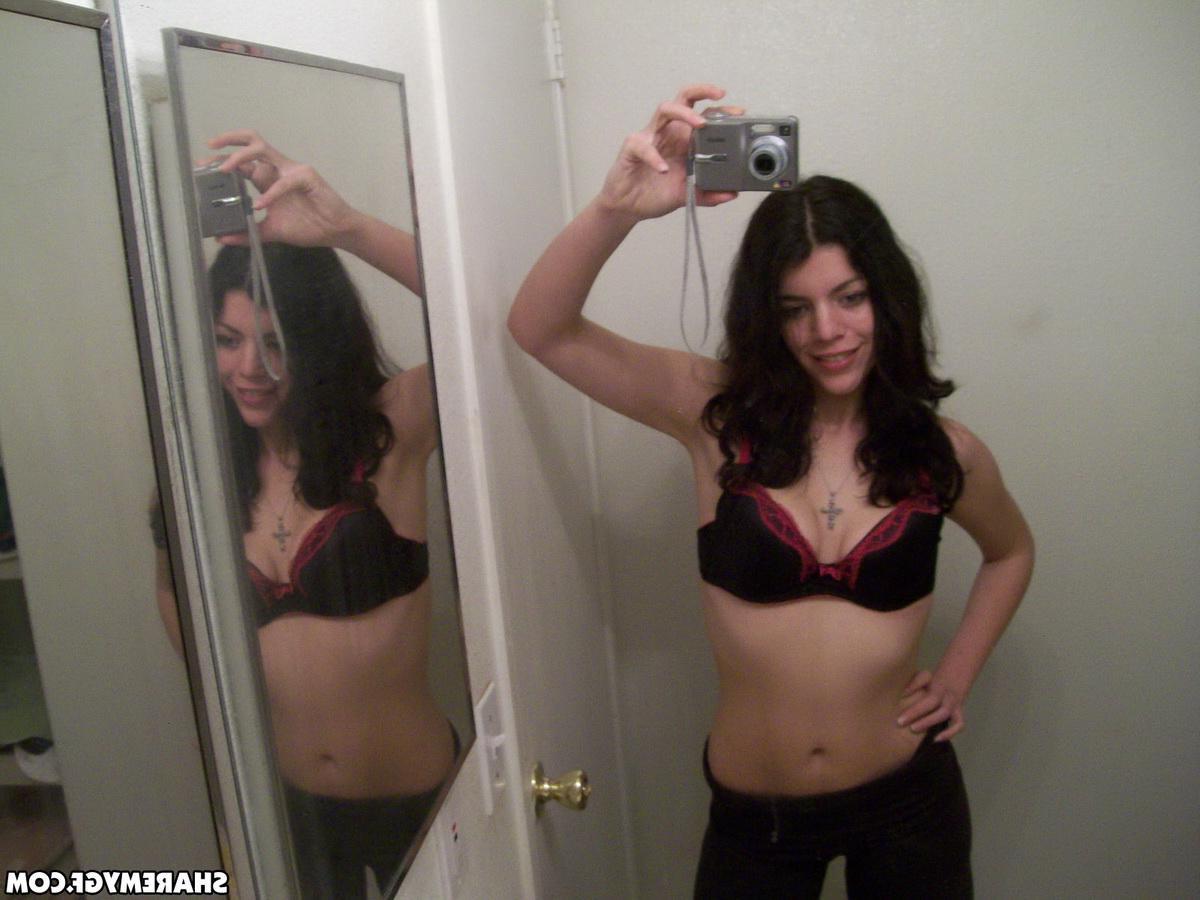 20P Hot brunette college coed takes selfies of her body in the bathroom