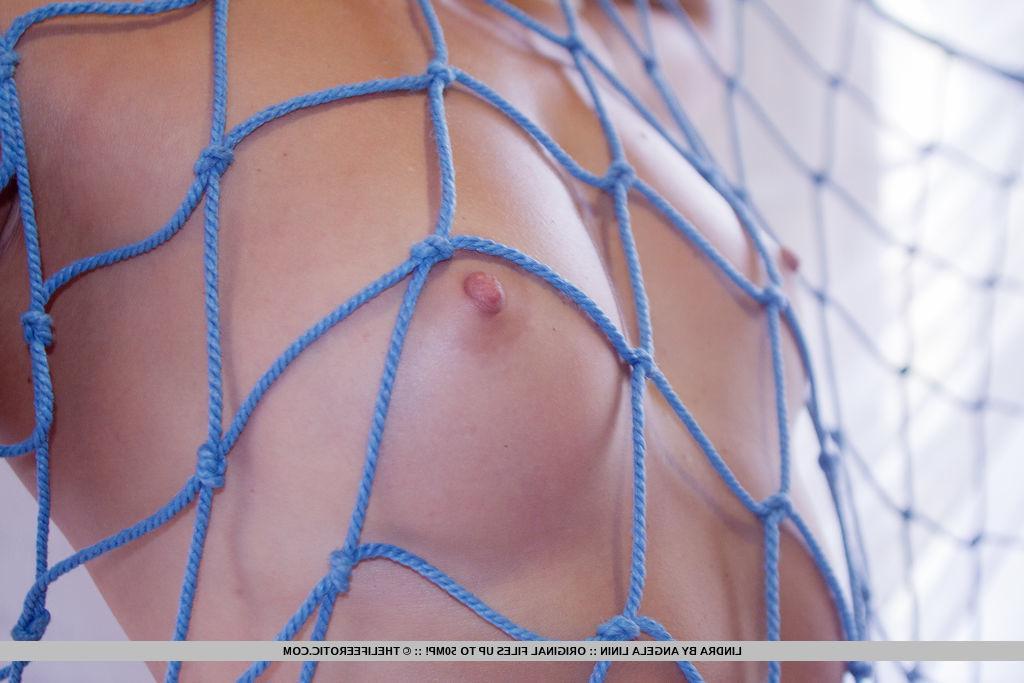 16P Short-haired girl Lindra in "Web Of Lust"