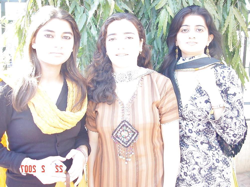 25P ARABIAN GIRLS - HOTTER AS HOT XI