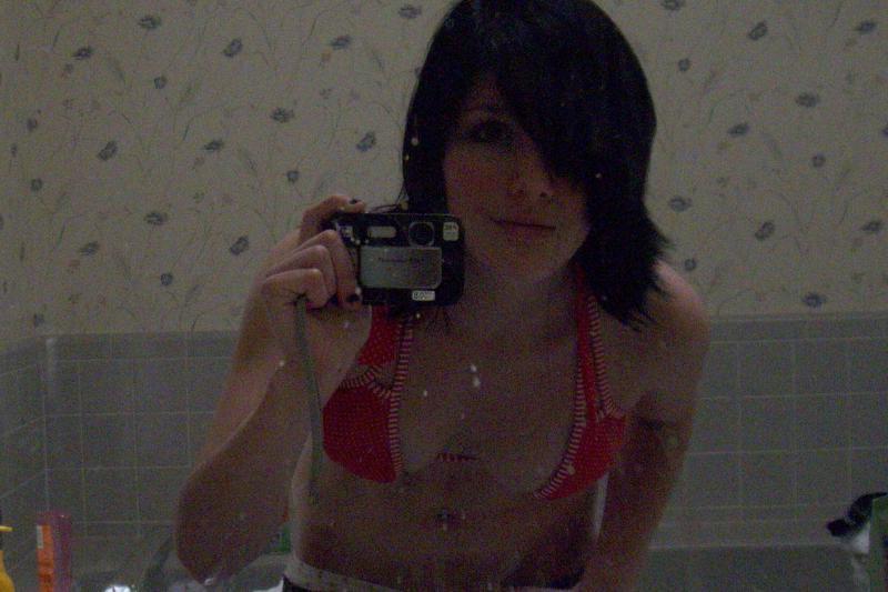 10P Naughty horny GF takes selfies in the bathroom