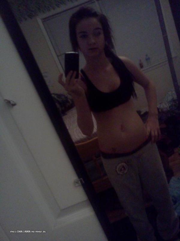 14P Brunette GF shares some hot selfies in the bathroom
