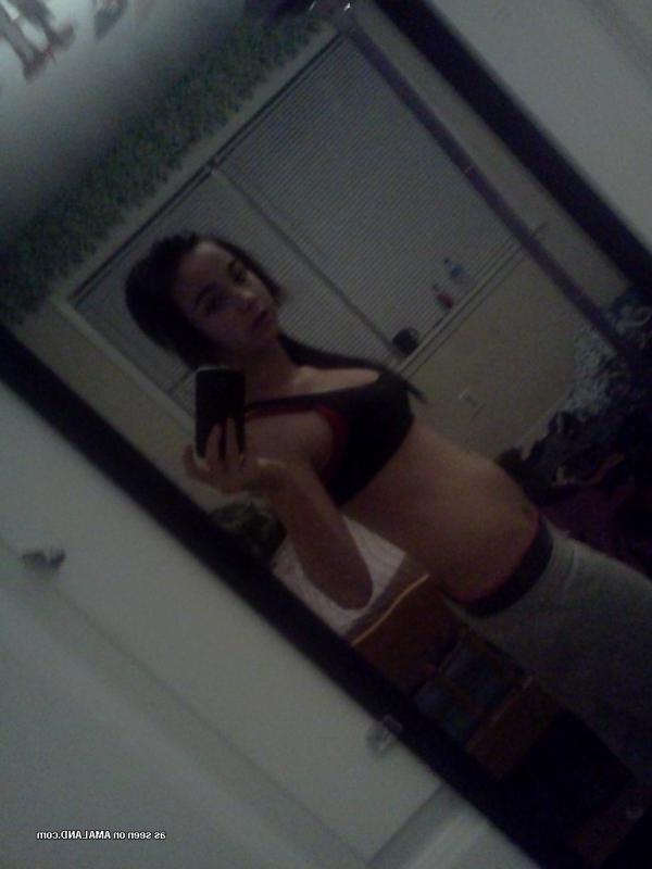 14P Brunette GF shares some hot selfies in the bathroom