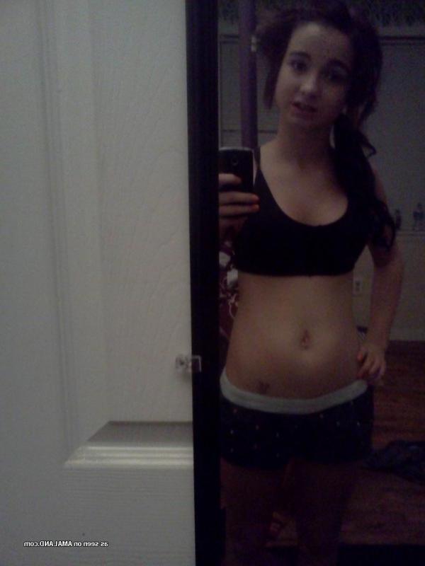 14P Brunette GF shares some hot selfies in the bathroom