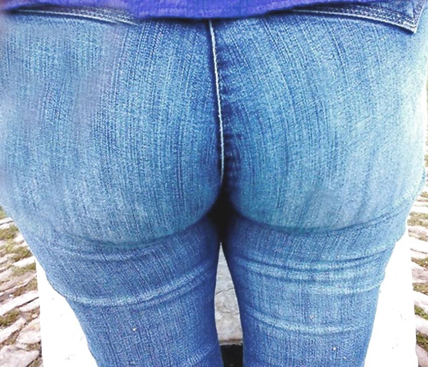 25P Girls in jeans