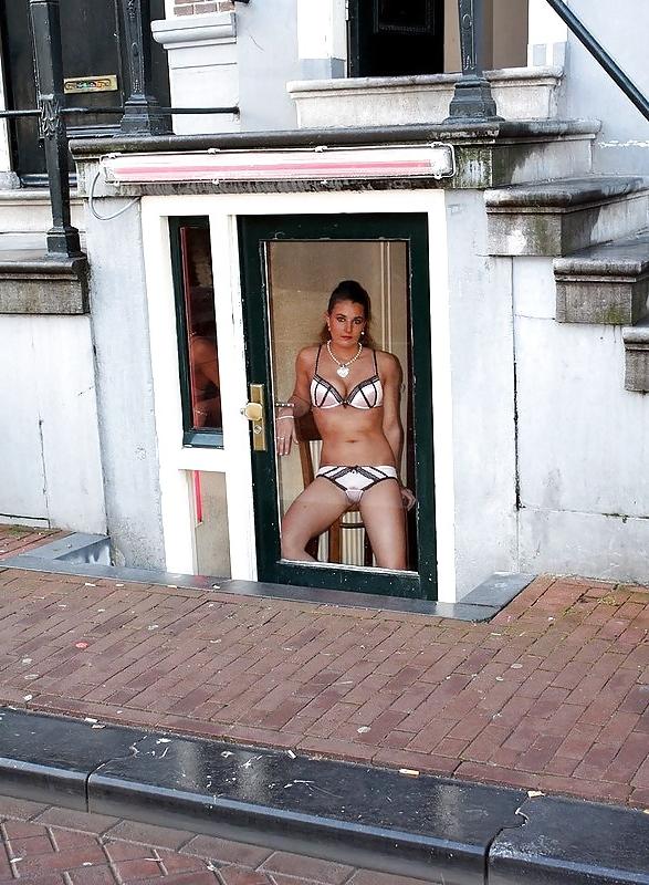 25P Real Life Working Girls