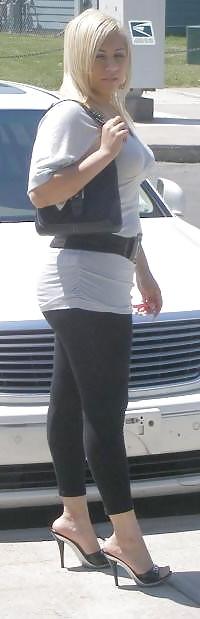 25P Real Life Working Girls