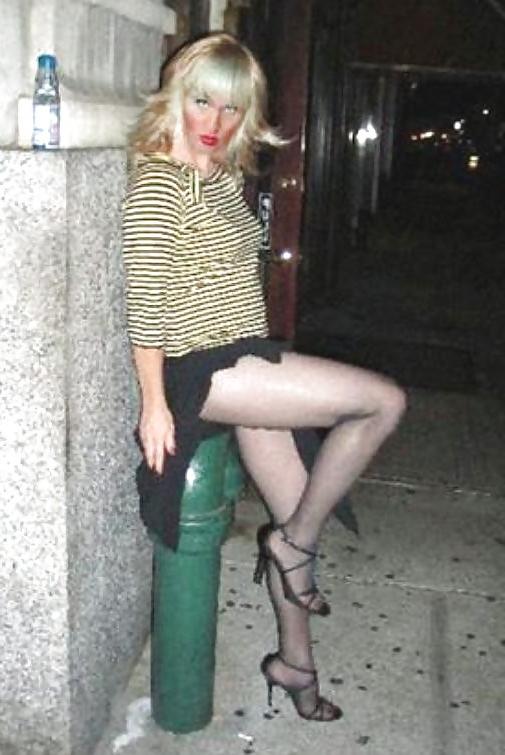 25P Real Life Working Girls