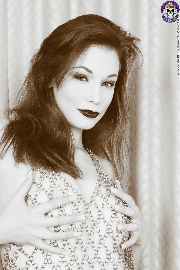 16P One of My Favorite Adult Stars Justine Joli