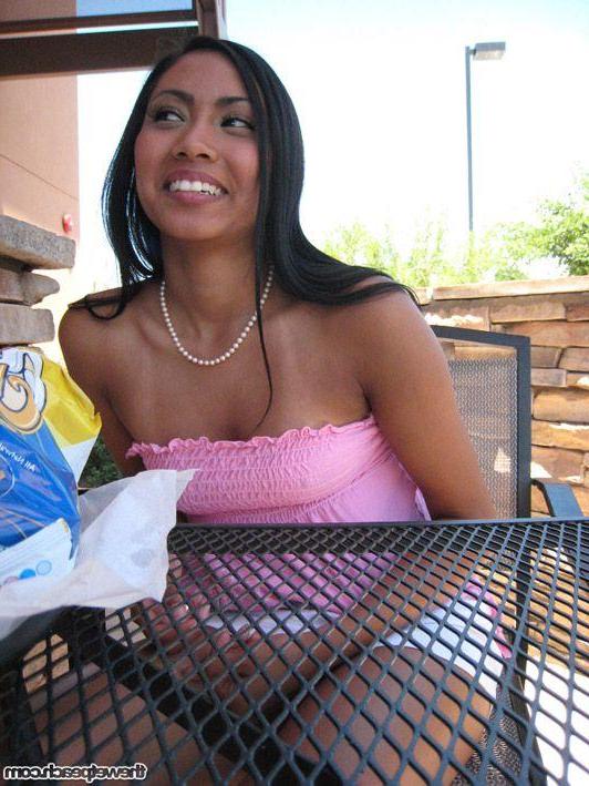 16P Pictures of hot teen girl Alana giving your cock a tease