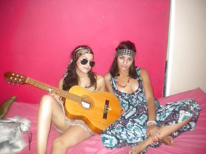 12P Arabian girls
