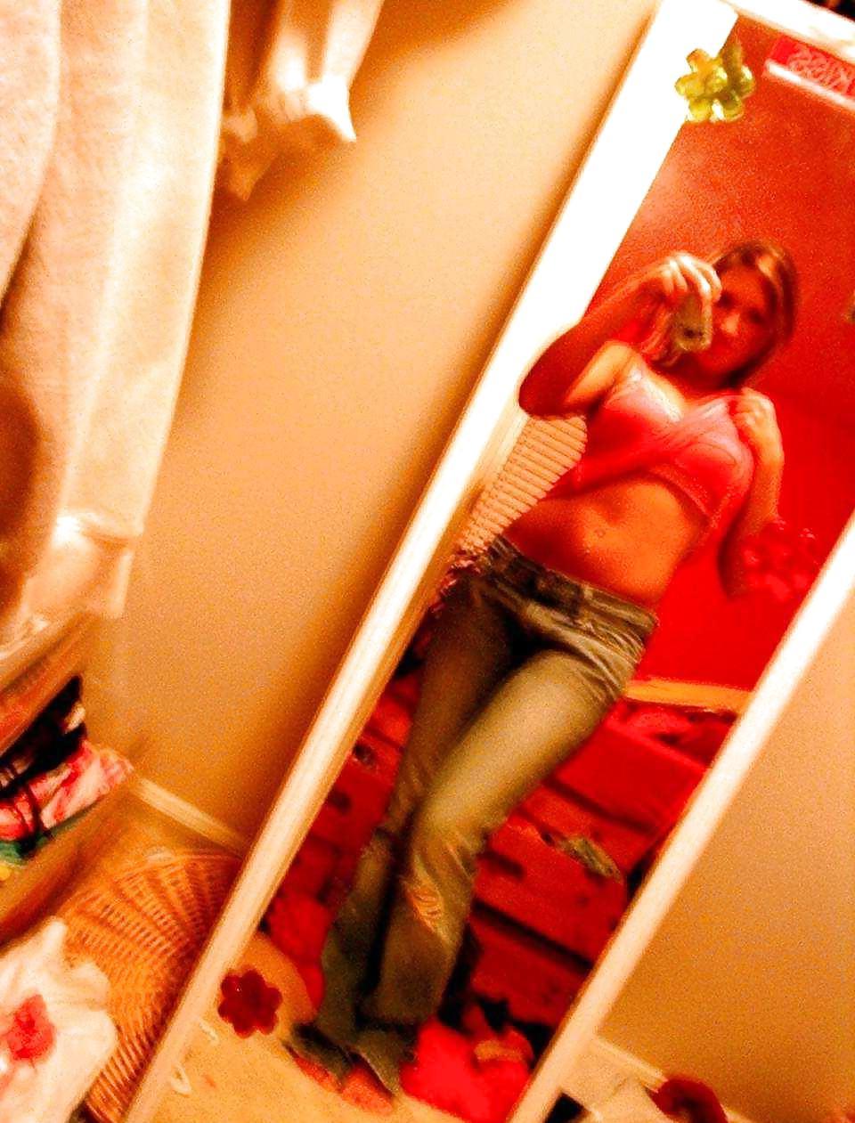 12P Amateur mirror shots