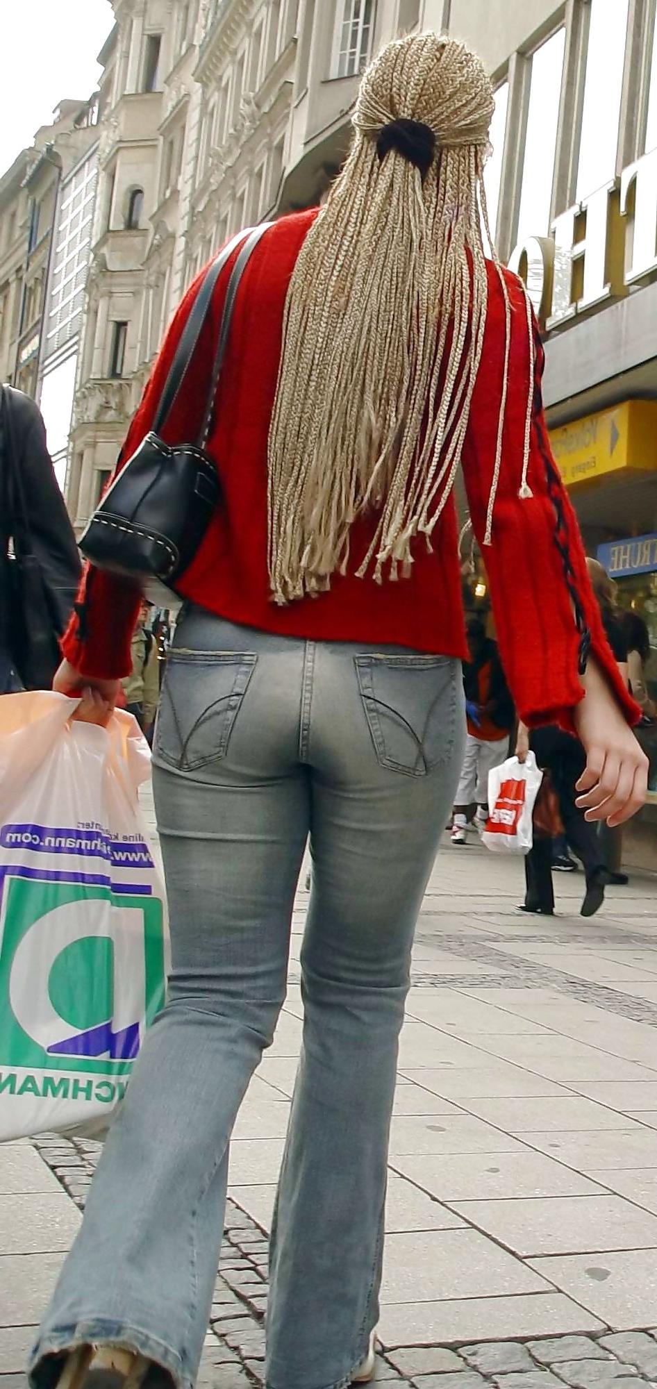 25P Sexy girls in jeans 5