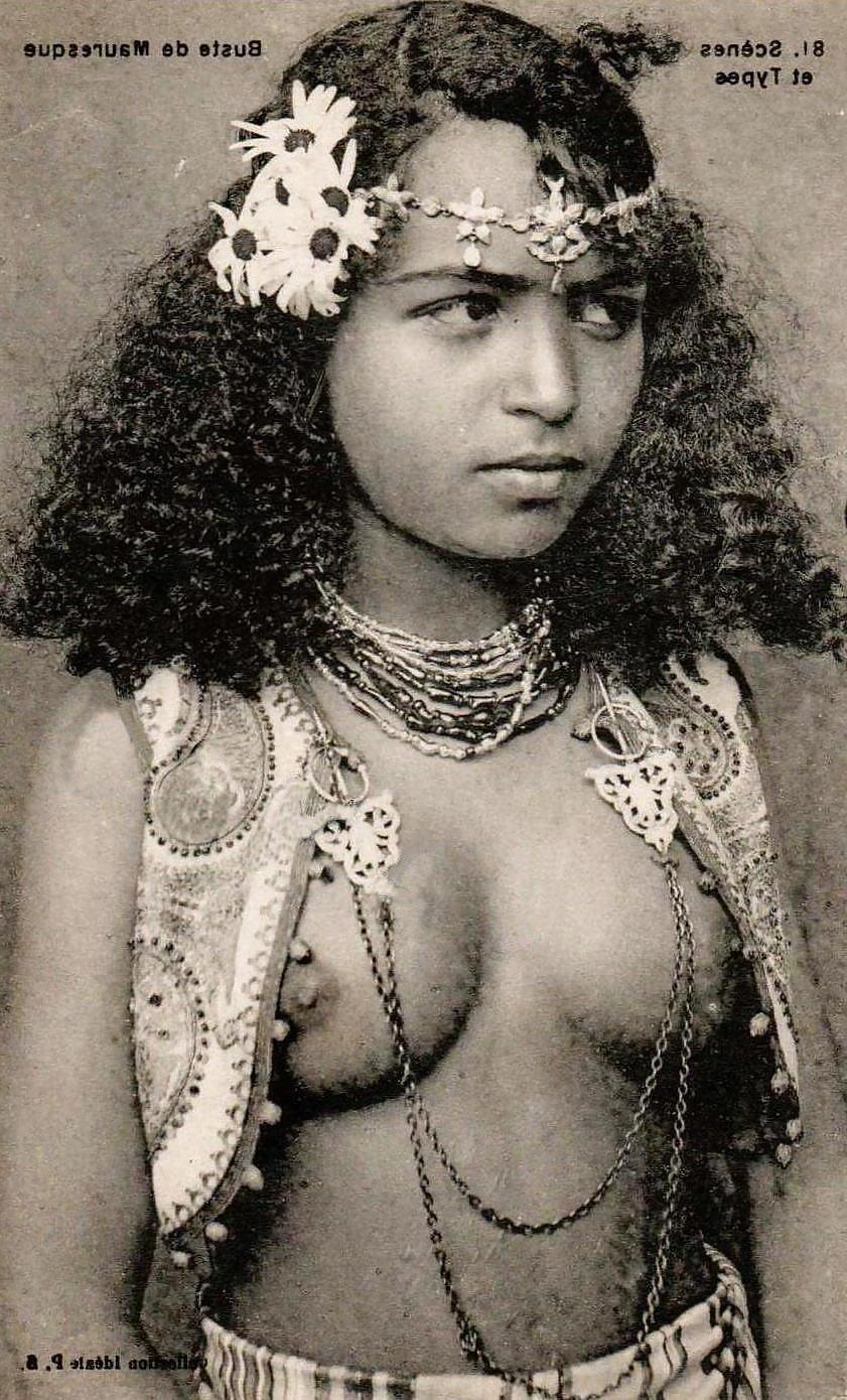 25P Vintage Erotic Photo Art 3 - Arabian Girls c. 1900 - 1930