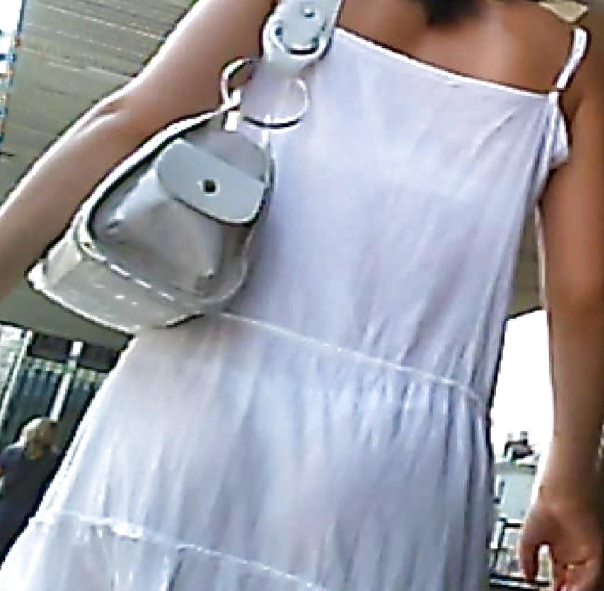 12P Candid ass public one