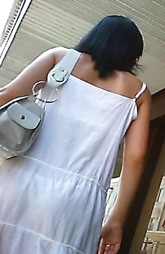 12P Candid ass public one