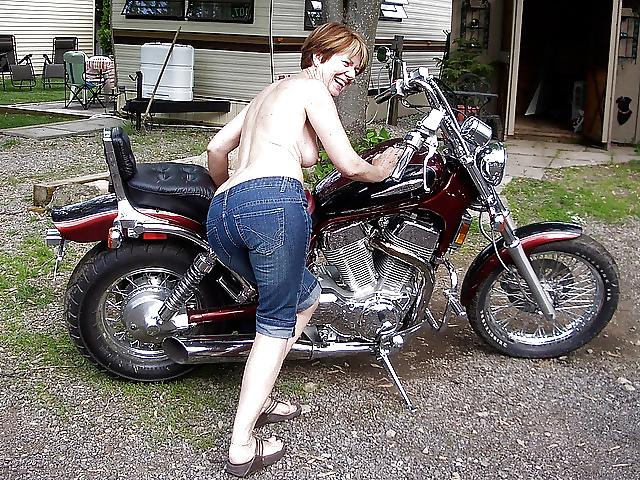 10P Mature asses in jeans 2
