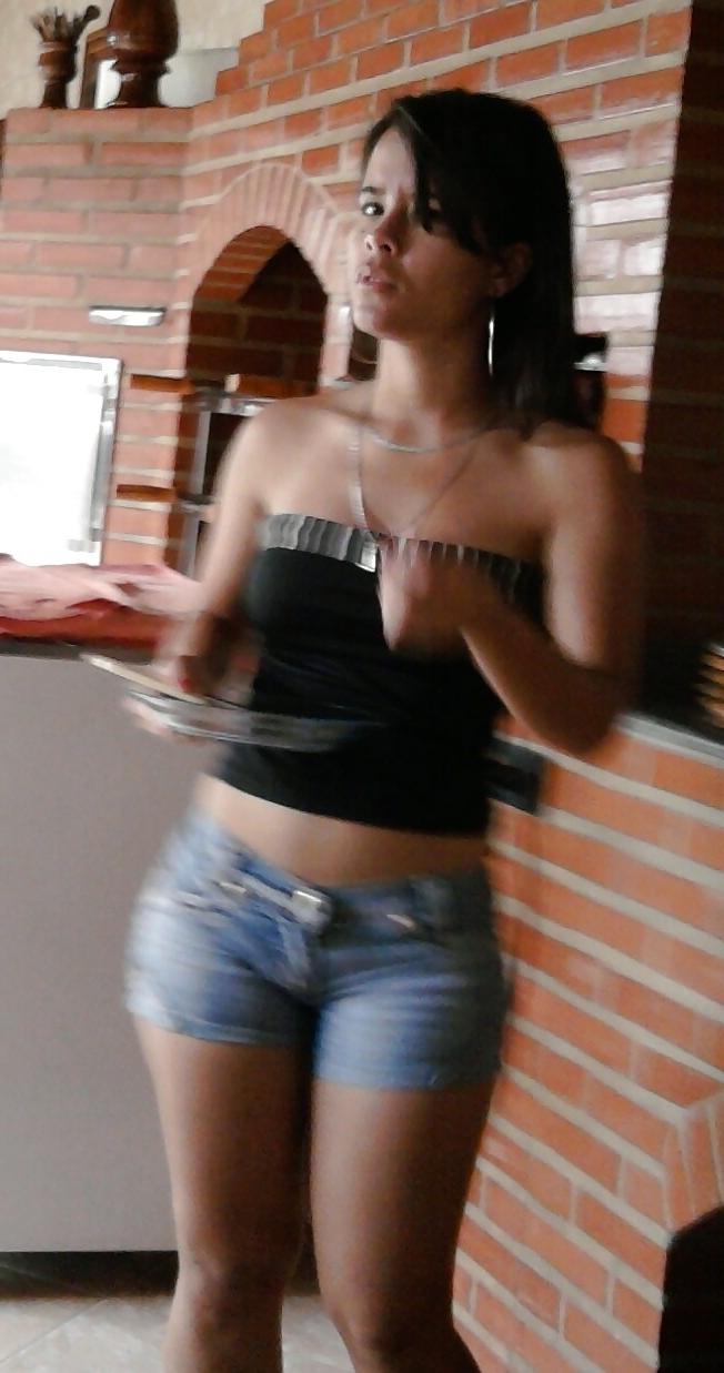 24P Lucvky girls in jeans