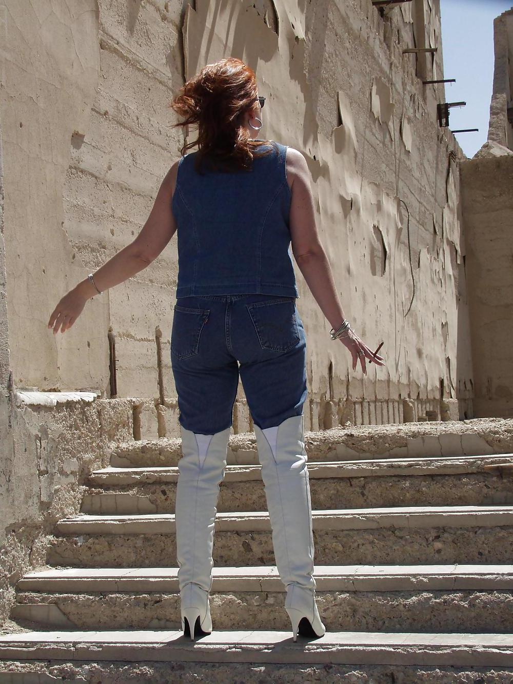 25P Mature asses in Jeans and Pants