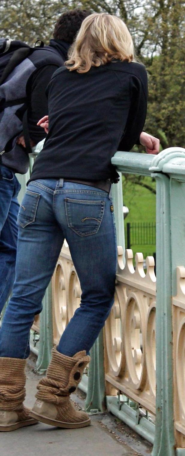 25P Mature asses in Jeans and Pants