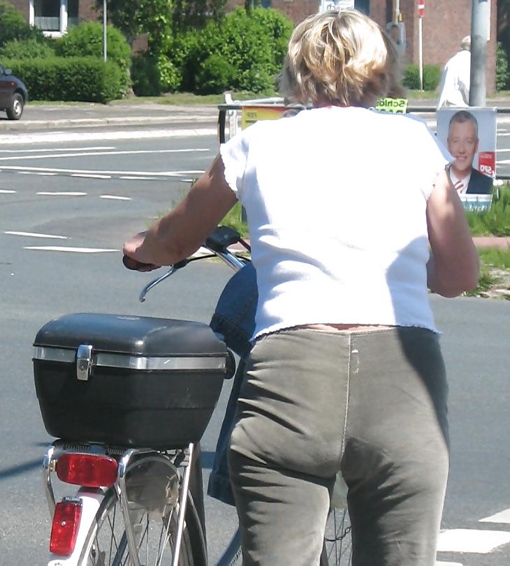 25P Mature asses in Jeans and Pants