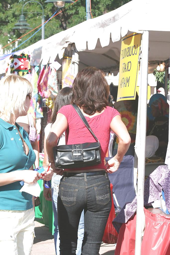 25P Mature asses in Jeans and Pants