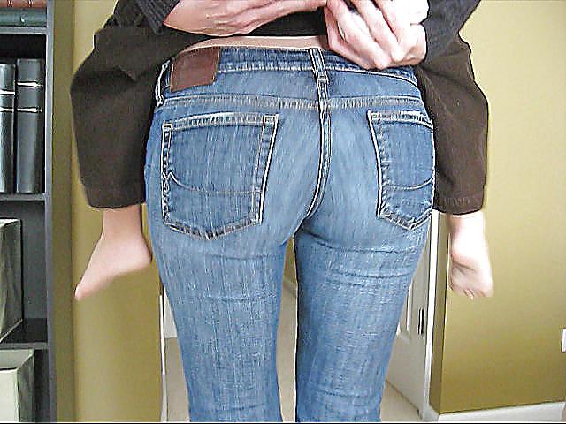 25P Queens in jeans XXII