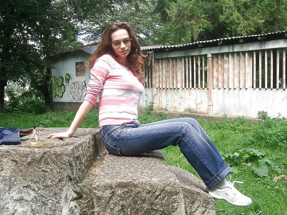 25P Queens in jeans XVI
