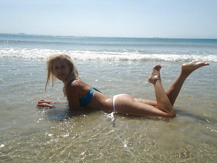 12P Ass-Thong