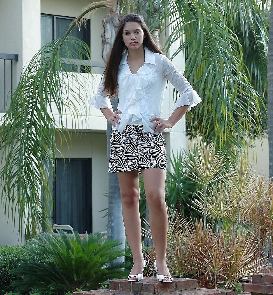 25P Hotlegs-miniskirt babe113