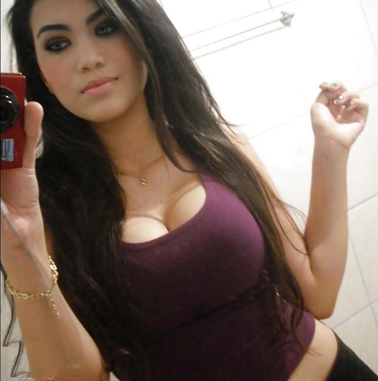 10P Bimbo milf