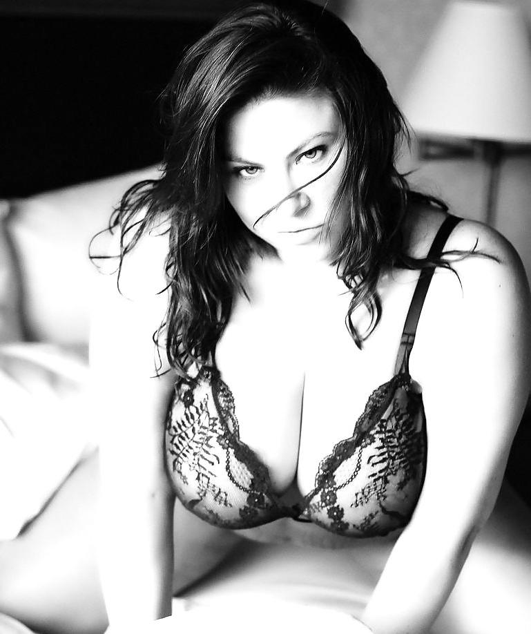 25P Curvy Beauties 4