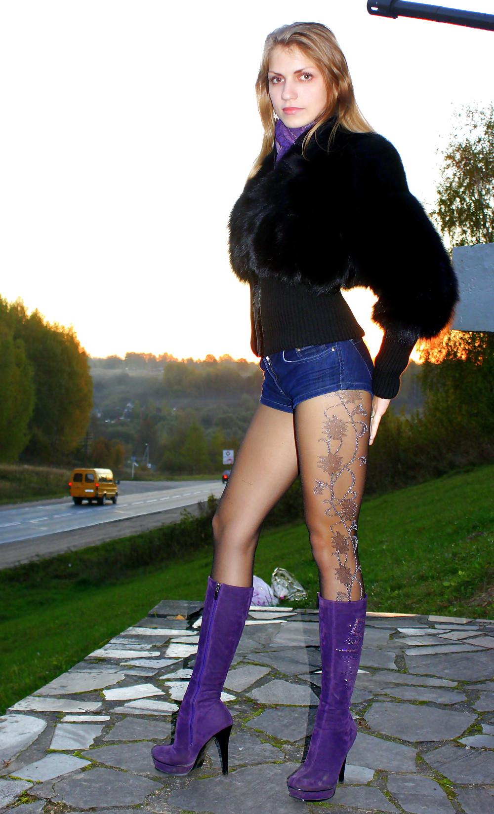 25P Hotlegs-miniskirt babe126