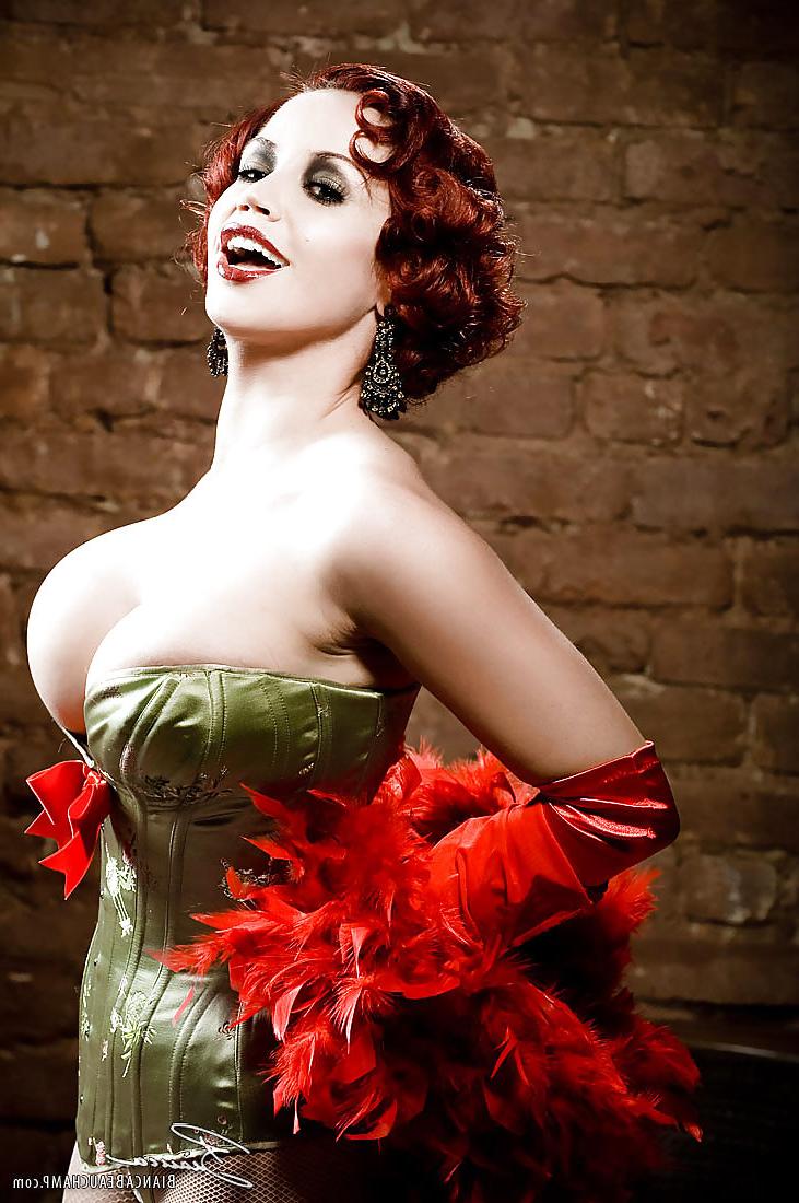 22P Fantasy Redheads 001