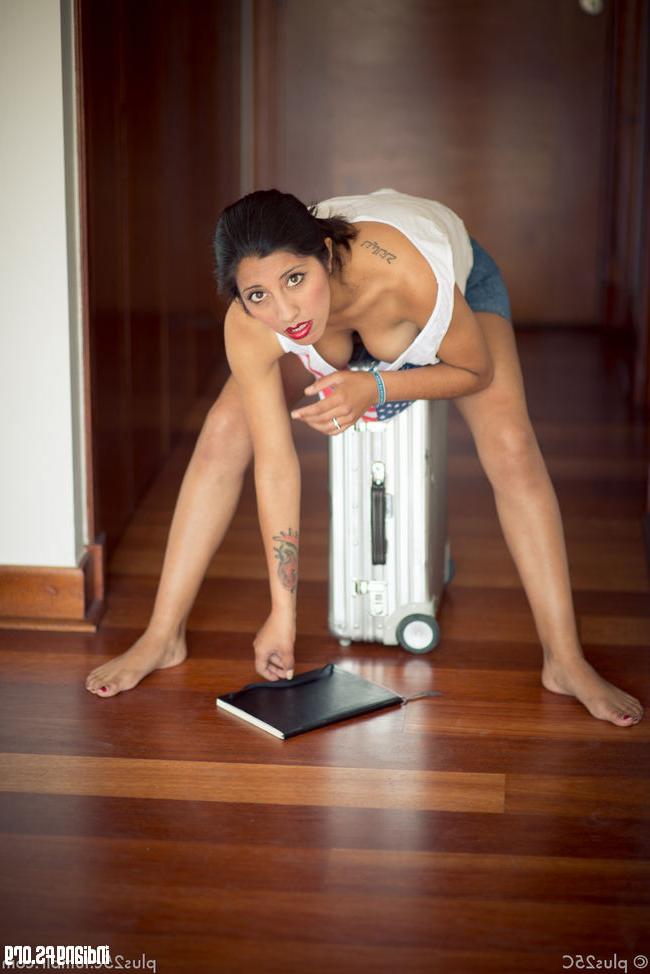 15P Indian gfs get naked and fuck
