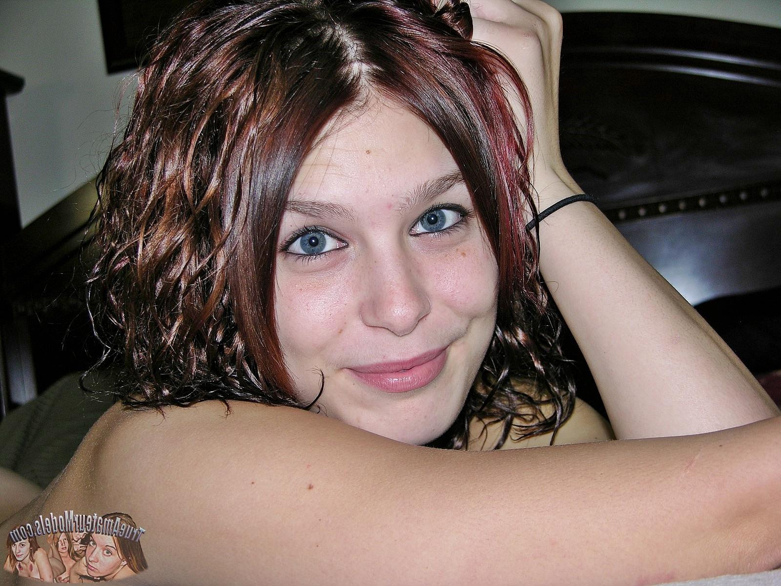 16P Abby Models Nude And Shows Puffy Breasts - True Amateur Models