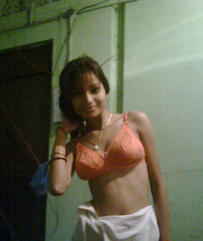 14P Real indian gfs get naked and fuck