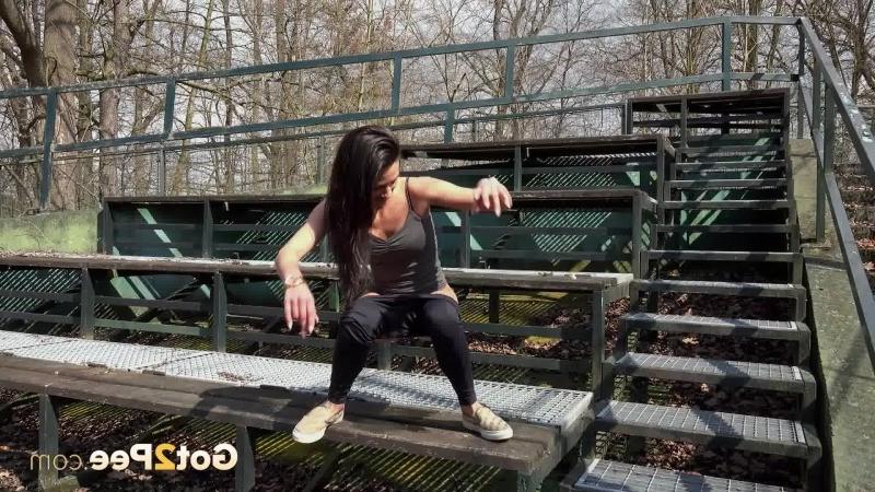 15P Cute dark haired girl pees in public