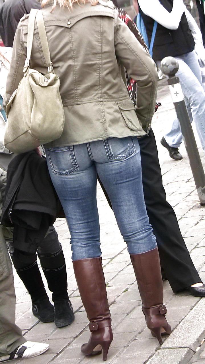 25P Sexy butts in jeans - no porn