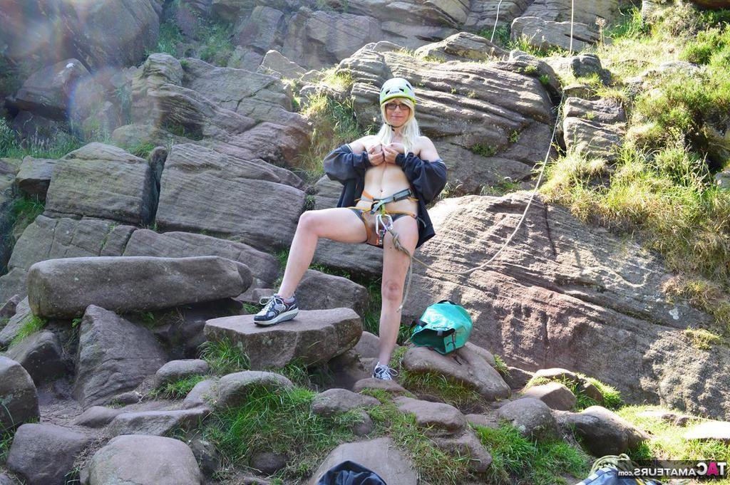20P Leek Rock Climbing With Barby