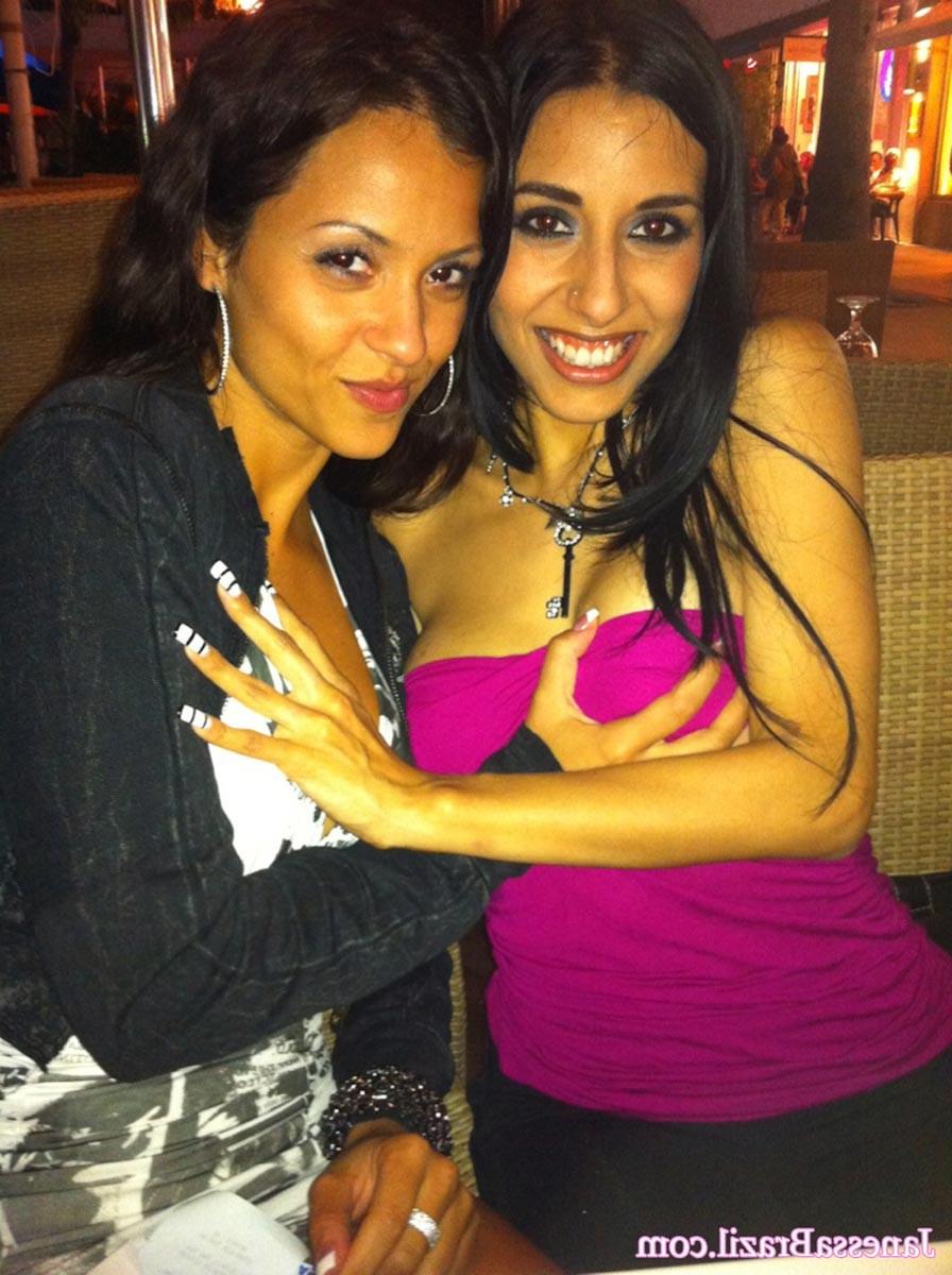 16P Busty Brazilian babe