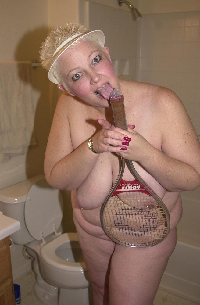 15P fat amateur granny with huge tits