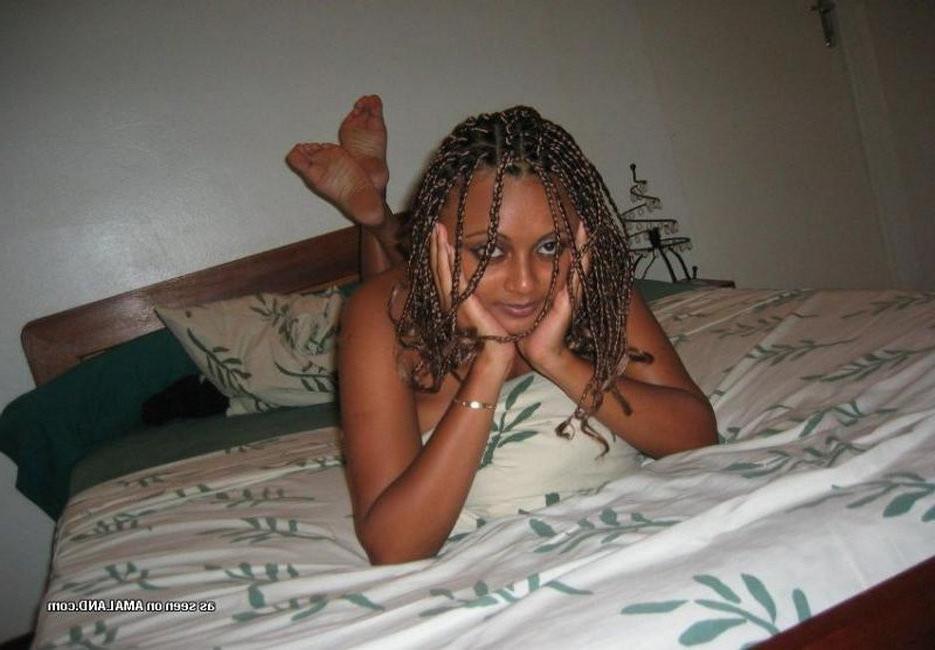 15P Indian gfs get naked and fuck