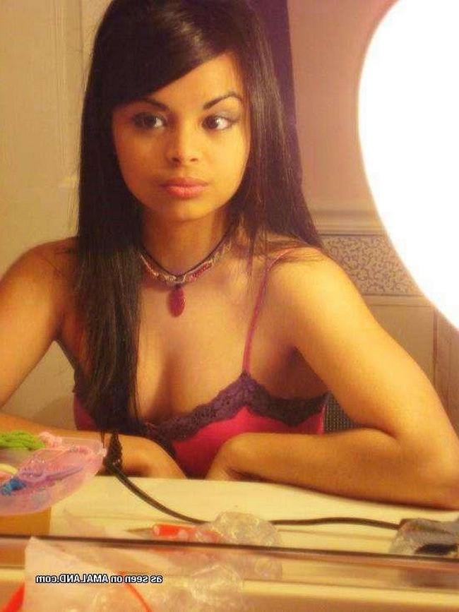 15P Indian gfs get naked and fuck