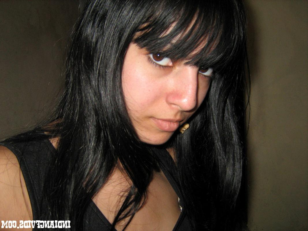 18P Real indian gf naked and fucking